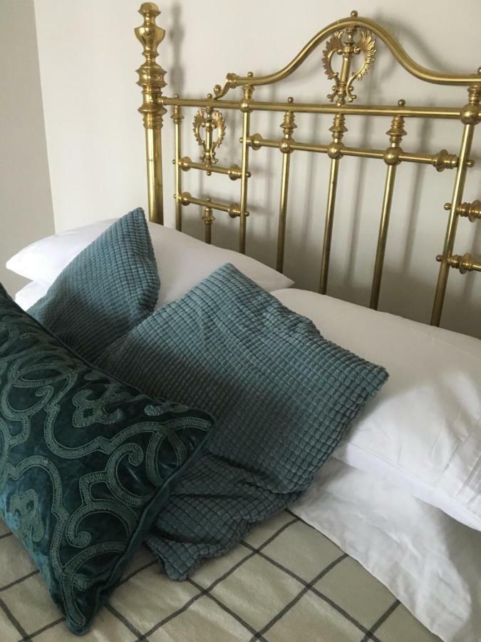 The Carriage House Flat - Downtown Paris Canada Eksteriør bilde